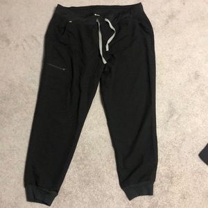 Black FIGS joggers. XL Zamora style